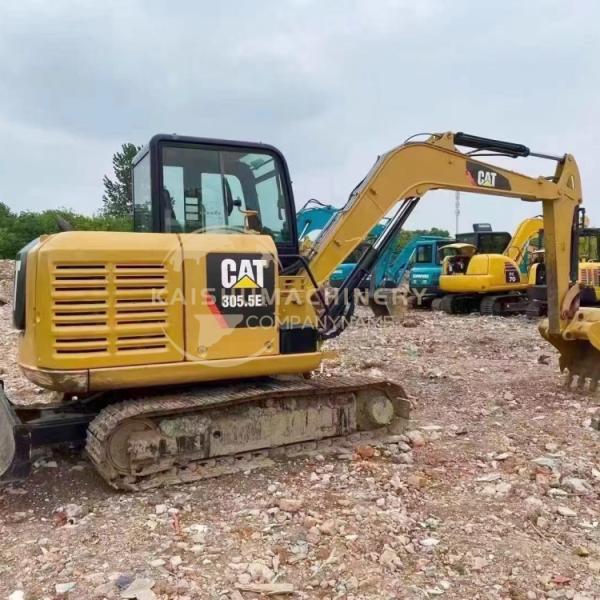 Good Condition Japan Original Cat 305.5E Mini Crawler Excavator with and 5000 KG Weight