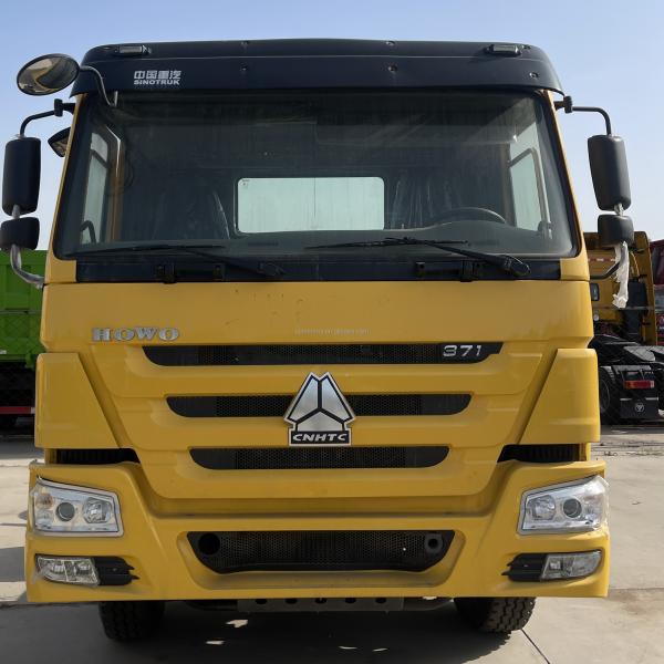 SINOTRUCK 371 375 HP HOWO Tractor Truck With WEICHAI Head And Maximum Torque