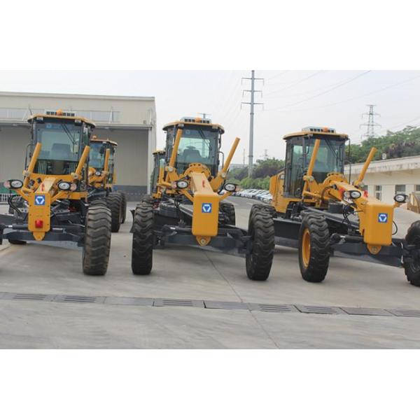 Compact GR135 130HP 11000kg Tractor Road Grader , Small Motor Grader