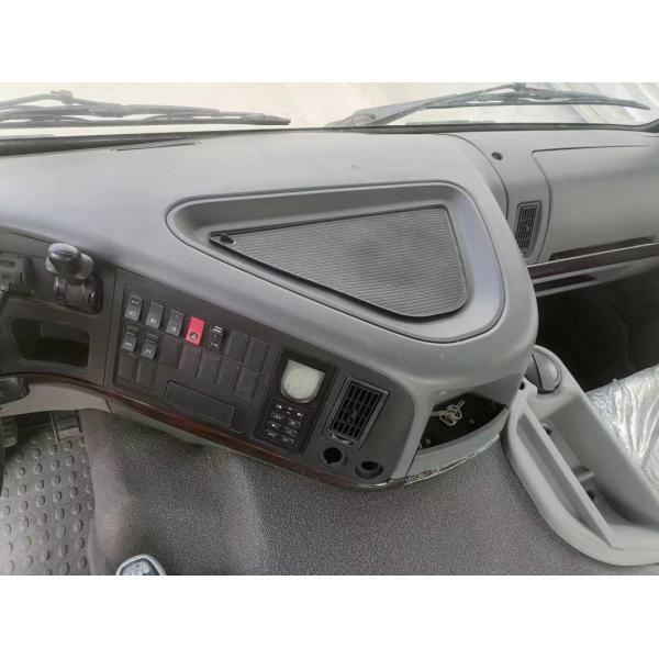 China Sinotruk HOWO 8X4 12 Wheels Used 50-60ton Heavy Duty Tippers Truck for Sale