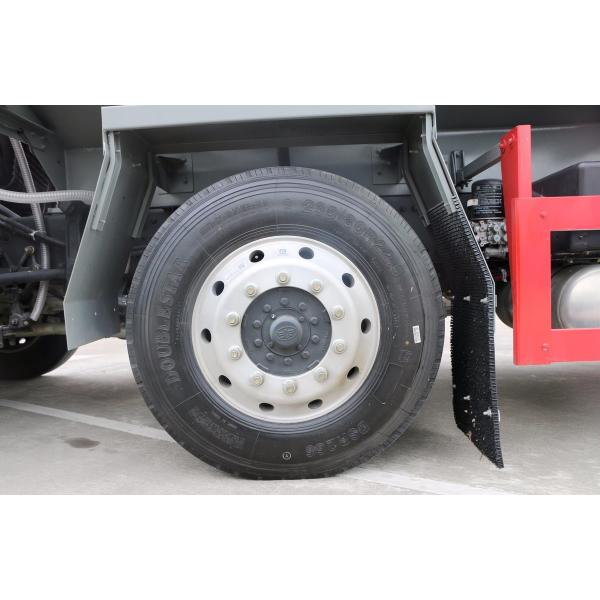 Used Oil Trucks FAW J6P Big Tanker Fuel Truck 11.5 Meters Long 24 Cubic LHD/RHD