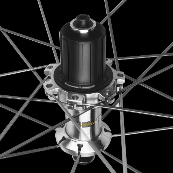 700C 30mm Alloy Road Bike Wheelset With V Brake System Aluminum Clincher Rim Spoke Hole 20 - 20h