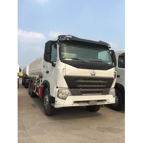 HOWO 8 X 4 12 Wheel Water Sprinkler In Good Condition Stainless Steel Material