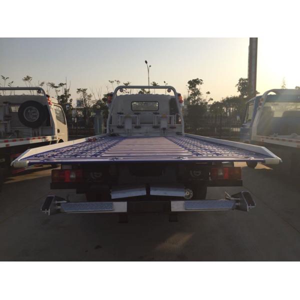 4x2 3 Ton Road Wrecker Truck With Lifting / Pulling / Hoisting ZZ1087G381CE183