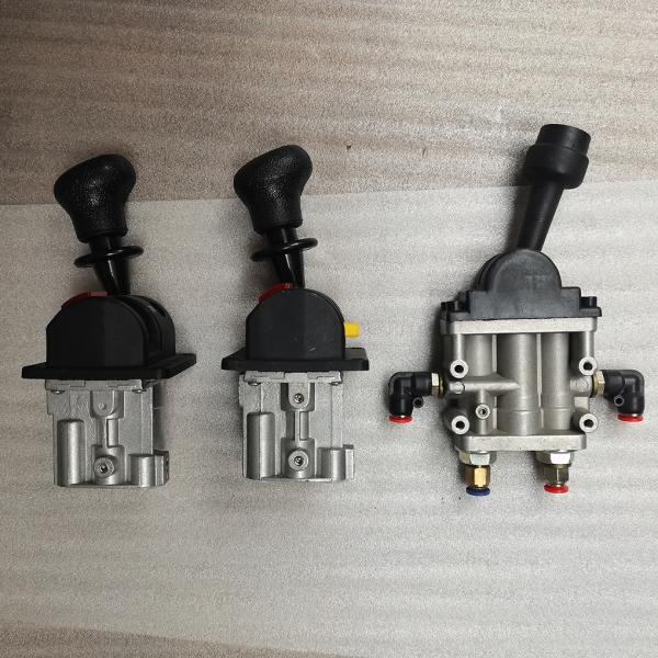 Standard Manual Slow Lowering Combination Control Valve for Heavy Trucks Pzqkf10-08