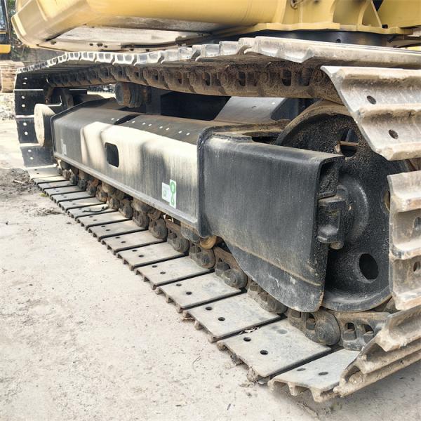 Cat 307e2 Excavator in Japan 7000 KG Machine Weight Good Condition Caterpillar Engine