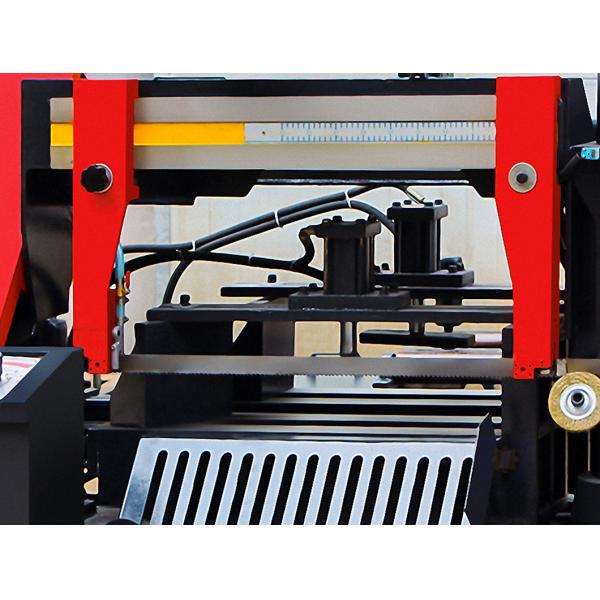 GSK4240 Semi Automatic Bandsaw PLC Control Hydraulic Band Saw Machine For Metal