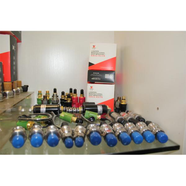 CAT330D Electronic Pressure Sensor / Caterpillar Engine Parts 247-8219 2478219