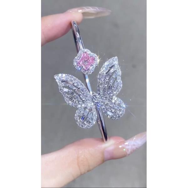 VS1 Lab Grown Diamond Bracelets Four Leaf Clover Lily Cut LV Cut Butterfly Shape