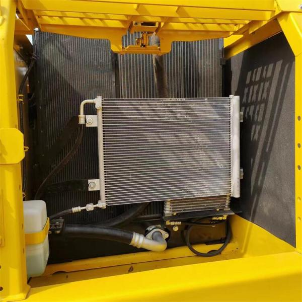 Used Komatsu PC200-7 Crawler Excavator 0.8m3 Bucket Capacity 20000 KG Machine Weight