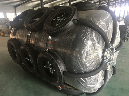 Cruise Terminal White Foam Fender 1200mm Dia 2000mm Length