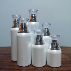 China New Style 100ml Cosmetic Lotion Airless Makeup Pump Bottle on sale