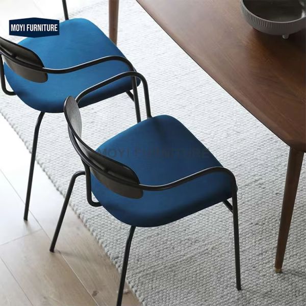 Home Furniture Iron Leg Bend Wood Cafe Side Chair Perfect for Restaurant Hotel Dining Plywood Chair Wabi Sabi Design Style