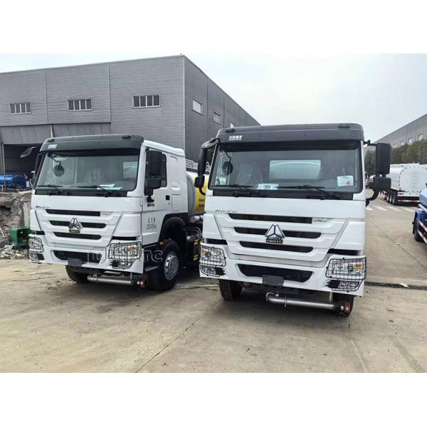 Sinotruk Howo Oil Tank Truck 6x4 340hp Capacity 12 Wheels Fuel Tank Truck For Sale