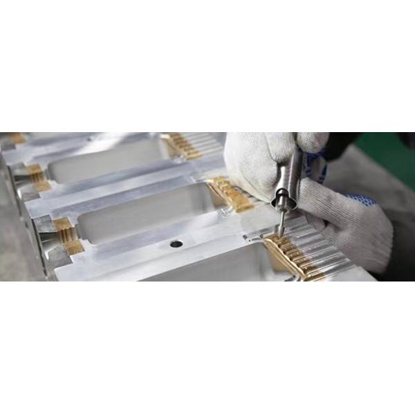 Extrusion Custom Made Plastic Jerry Can Blow Molding Mould