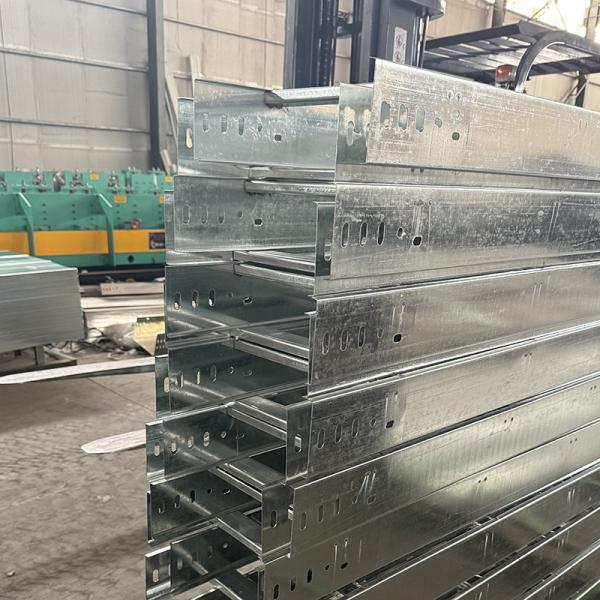 Rectangle Hot Dip Galvanized Fire Proof Cable Tray Wire Metal Cable Trough For Cable Laying