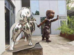 Quality Yard Decoration Funny Garden Art Outdoor Metal Sculpture Mirror Surface wholesale