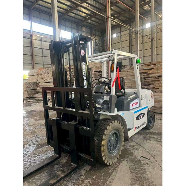 Used TCM Forklift On Sale Fd30 Fd50 Japan Used Komatsu Tcm Forklift 3 Ton 5 Ton Diesel Forklift In Stock