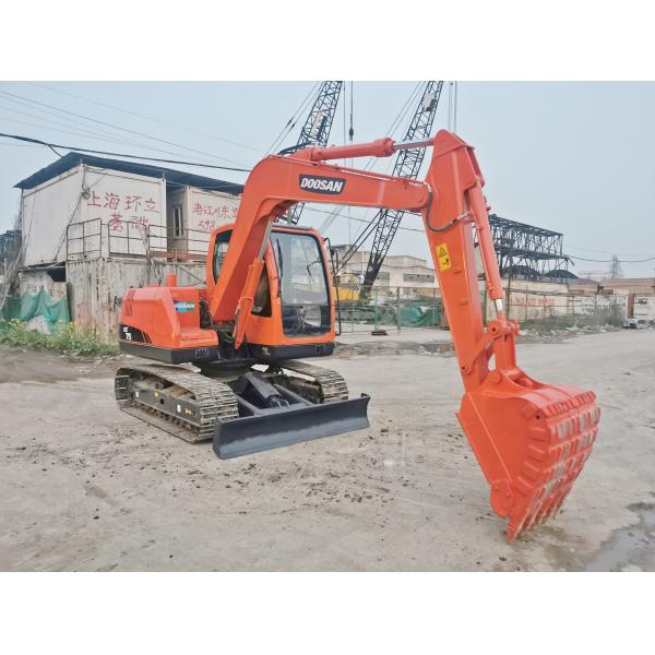 DOOSAN DX75 Excavator Energy-Saving and Affordable for Used Hand Crushing Requirements