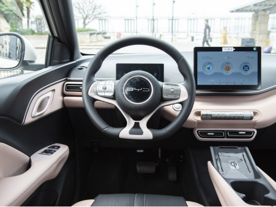 Yellow Byd Seagull Hatchback Vehicle Automobile Pure Electric 5 Seat