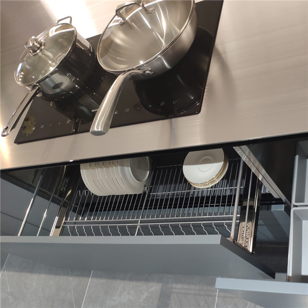 BMW-GREY-MODERN-STYLE-KITCHEN-CABINET-WITH-ISLAND-6-4