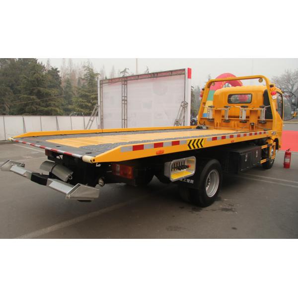 dongfeng 4X2 road tow truck, Conjoined wrecker truck for sale