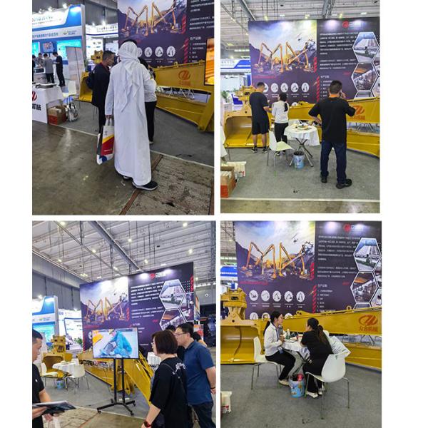 Excavator Telescopic Arm With Clamshell Bucket For Digging Foundation