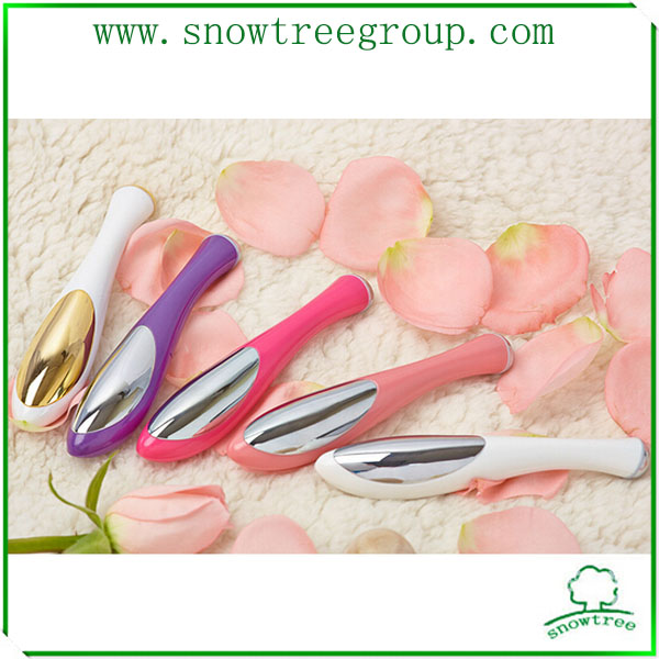 Portable eye beauty applicances for eye serum applicator