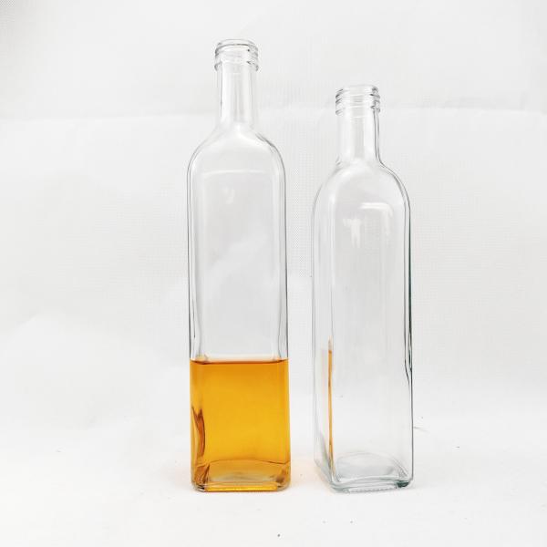 Hot Stamping 250ml 500ml 750ml Glass Bottle for Whiskey Screw Cap Clear Liquor Bottle
