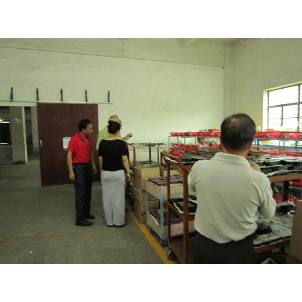 44060-ED026 Car Brake Shoe For Nissan Tiida 2006-2015