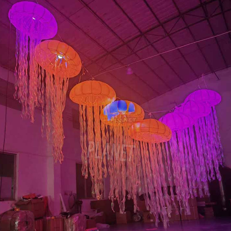 Colourful Inflatable Jellyfish Balloon Hanging LED Light With Christmas Decoration