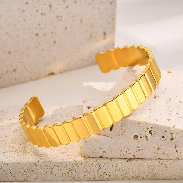 Wide Open Stainless Steel Cuff Bracelet Adjustable Vertical Stripe Style For Men Women