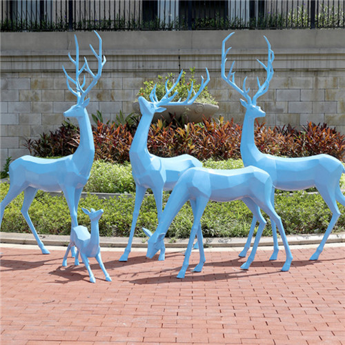 Custom Geometric Fiberglass Life Size Deer Statue Garden Animal Sculptures
