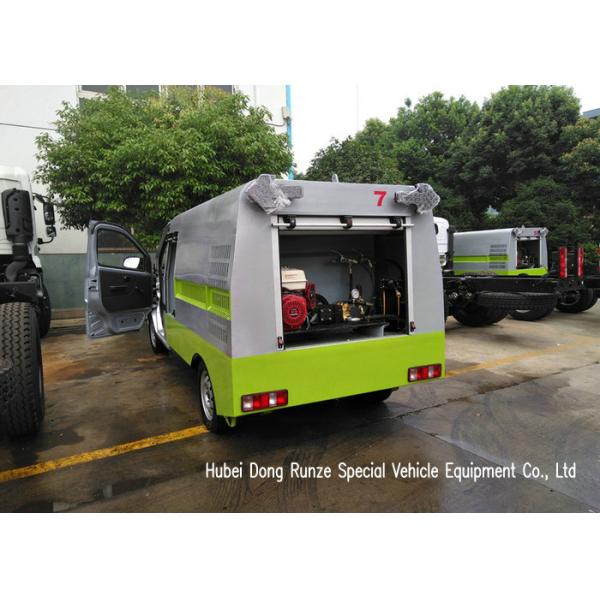 Mini High Pressure Washing Truck For Road Washing and Jetting Sewer 1000 Liters