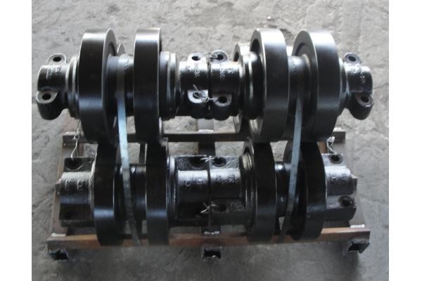 Smooth Finish Excavator Undercarriage Parts Track Roller For Komatsu Kobelco