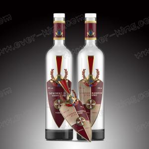 China 500mL Liquor Vodka Glass Bottles With Shield Shaped Metal Label on sale