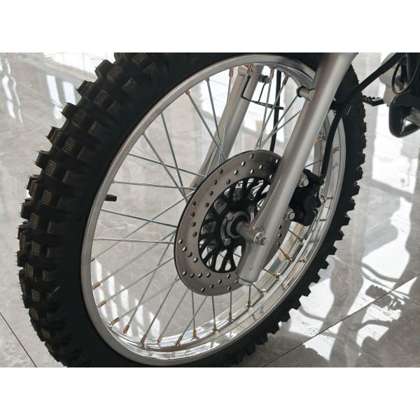 Four Stroke Off Road Motorcycle Air Cooled 150cc Dirt Bike Street Legal 90km/H