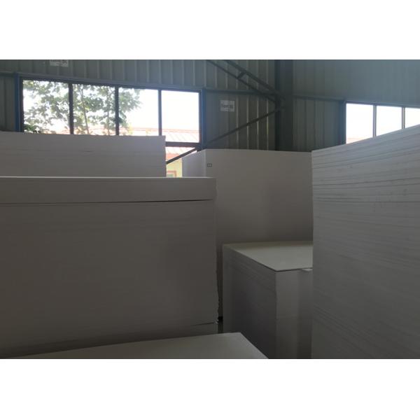 0.35g / Cm3 Density Non Toxic Foam Sheet For Advertisment Exhibitions