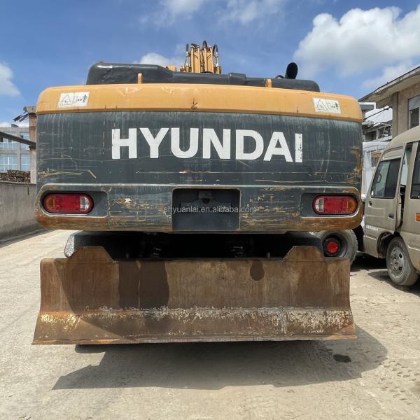 Hyundai 210 Excavator 2019 Model with Operating Weight 20560kg in High Demand