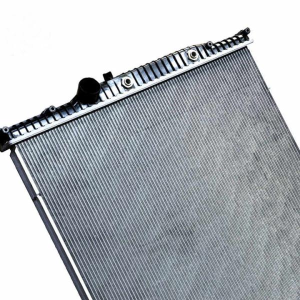 Aluminum Heavy Duty Truck Radiator For VNL64 TRACTOR L6 06032701 1003579