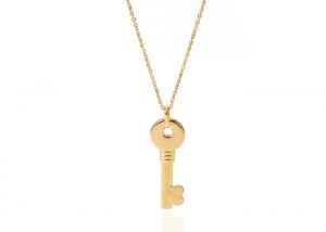17.5 Inch 316 Stainless Steel Pendant Necklace Simple Golden Key Shape For Unisex