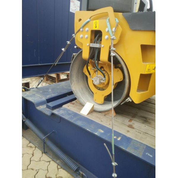 Ride - on small Road Vibratory Roller XMR403 Light Compaction Equipment / 4 Ton Double Drum Roller