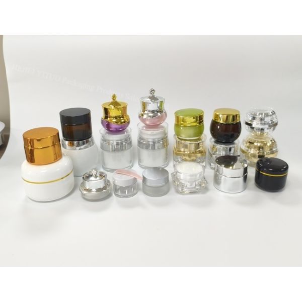 Blow Molding Acrylic Cosmetic Cream Jar 15g Brand Elevation