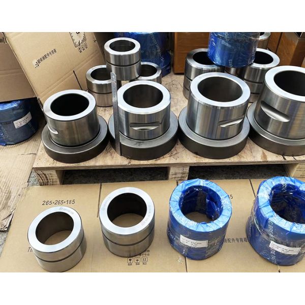 Hydraulic Breaker Spare Parts HB15G Breaker Upper Bush Furukawa Inner Bushing 0