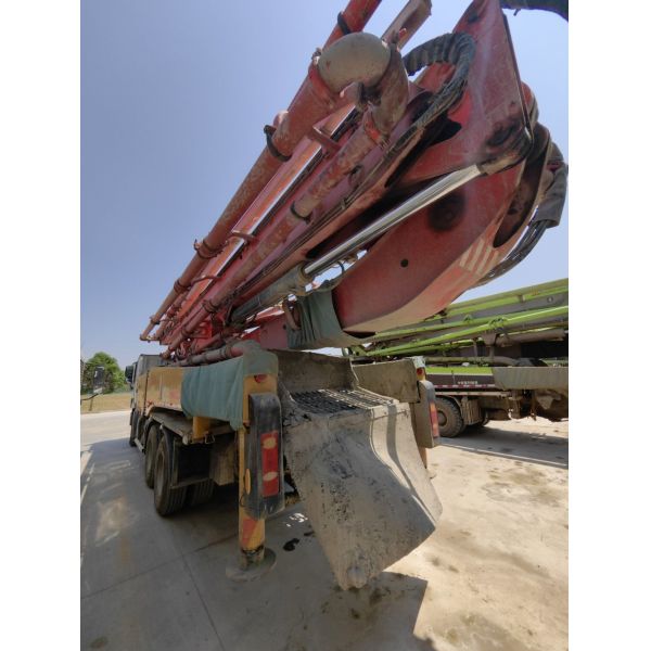 Semi-Dry Shotcrete Concrete Pump Truck 49m Used Heavy Equipment Mercedes Benz Truck