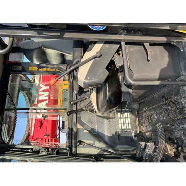 Used Komatsu Pc56-7 Excavator With Original Hydraulic Valve In Low Hours In Shanghai