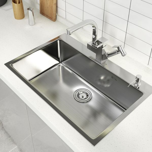 SUS304 Brushed Stainless Steel Kitchen Sinks Strong Wear Resistance