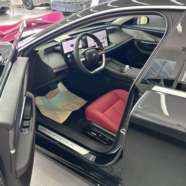 Xpeng G6 2024 4wd 700km Max EV Car 5 Seats Xiaopeng G6 G9 P7 X9 Energy Vehicles