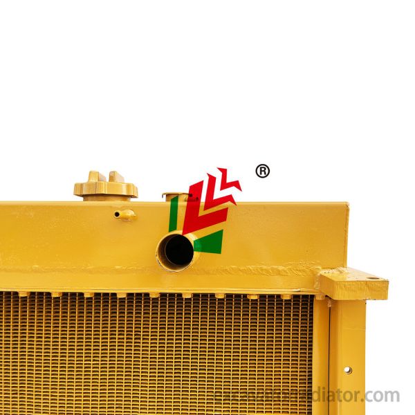 Komatsu D5 Bulldozer Engineering Machinery Radiator Aluminum Engineering Series Accessories
