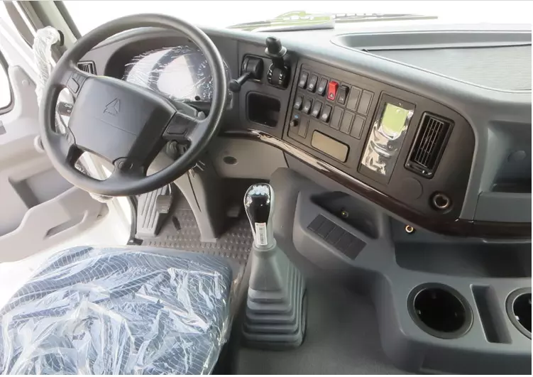 Sinotruk Howo 6x4 Water Tank Truck Sprinkler Sprinkler 20m3 loading Capacity Truck With Tank